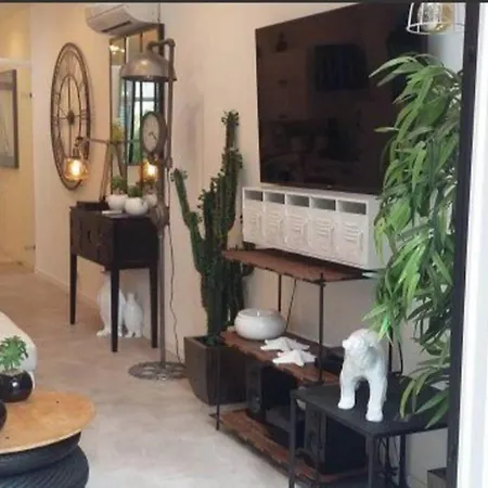 Magnifique En Rdc Cour Sans Vis à Vis 5mn Appartement *