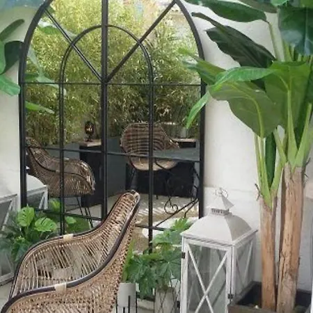 Magnifique En Rdc Cour Sans Vis à Vis 5mn *